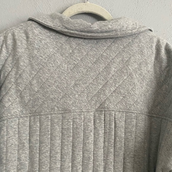 Anthropologie Blank NYC Jacket Size Medium Oversized Grey Knit Quilted Bomber - Picture 11 of 13